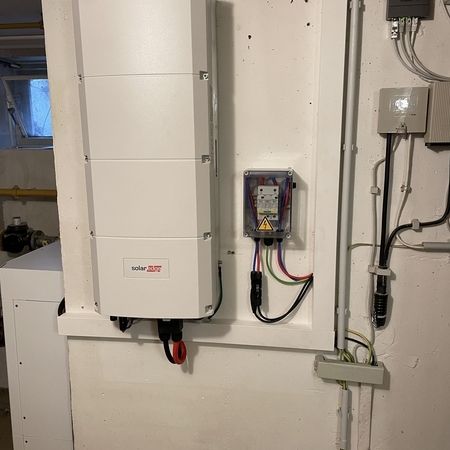 SolarEdge Hub RWB